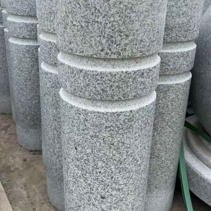 沧州 芝麻白花岗岩挡车柱、隔离柱多少钱
