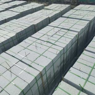 沧州 芝麻白1.8公分火烧300*600地铺，清仓大甩卖