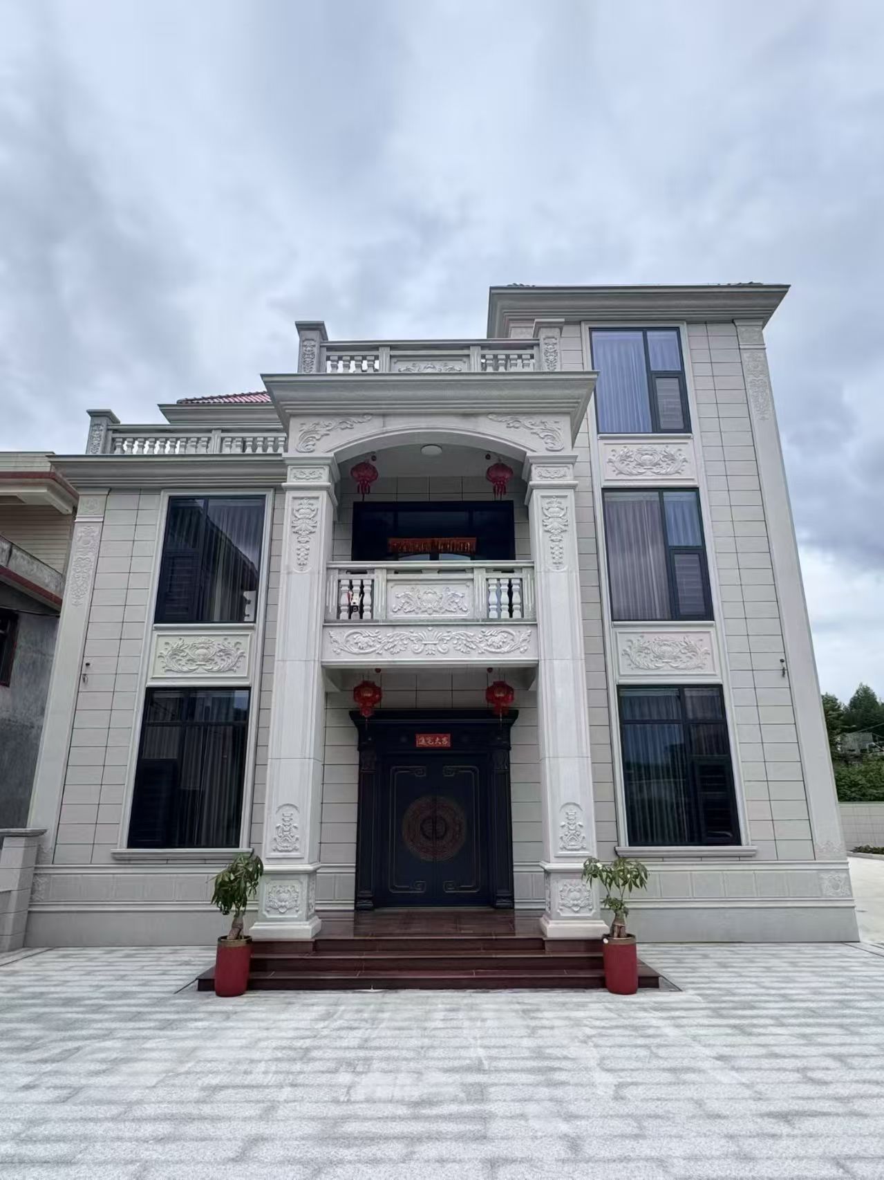 沧州 芝麻白石材别墅干挂案例展示