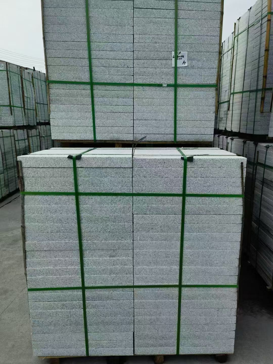 沧州 火烧面地铺石，街道广场园林市政工程板，1.8~5.0厚均有现货